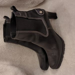 Cole Haan 9 Black Booties